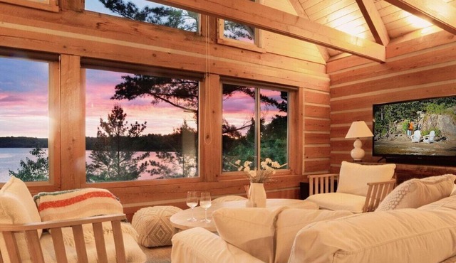Beach, Hot Tub, Firepit, Canoe, Dock, Games Room