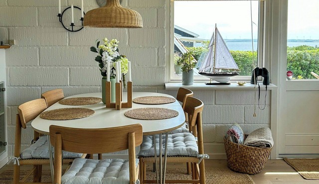 Beach hotel inspired holiday home by Limfjorden