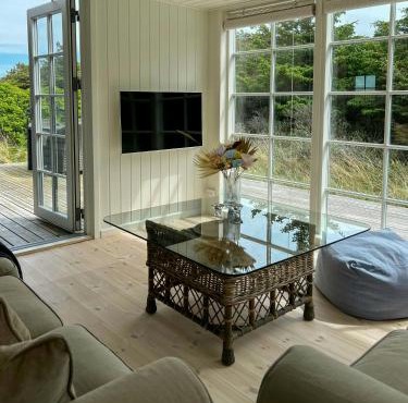 Beach Hotel Inspired Holiday Home At Tranum Strand