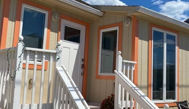 beach house steps to beach and Jenk's Boardwalk