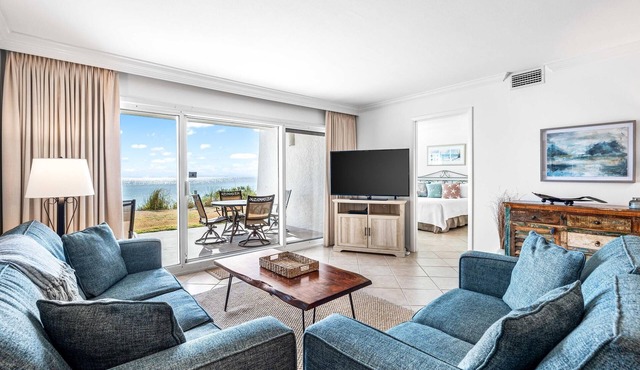 Beach House 103D - Ground Floor - Beachfront!