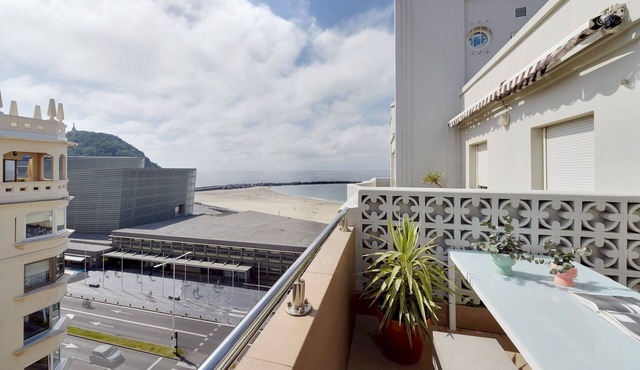 Beach House 2 by FeelFree Rentals