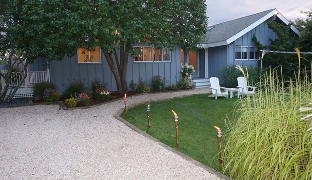 Beach House! Amazing house on private road in Amagansett, NY.