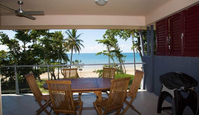 Beach House Apartment No 5 - Beach, Village Shops