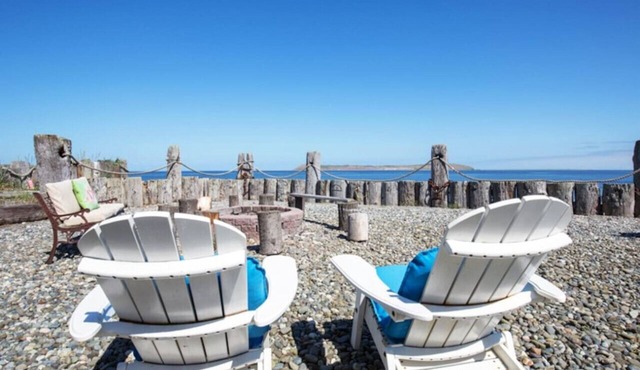 Beach House at Diamond Point