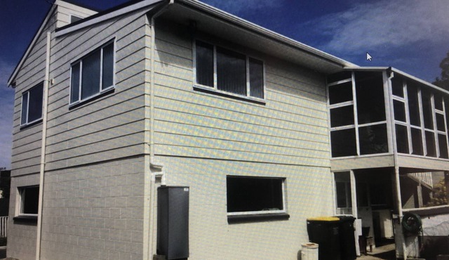 Beach House at Kaka Point