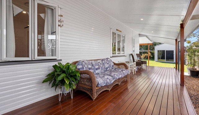 "Beach House Dunns" - Scarborough Q 4020