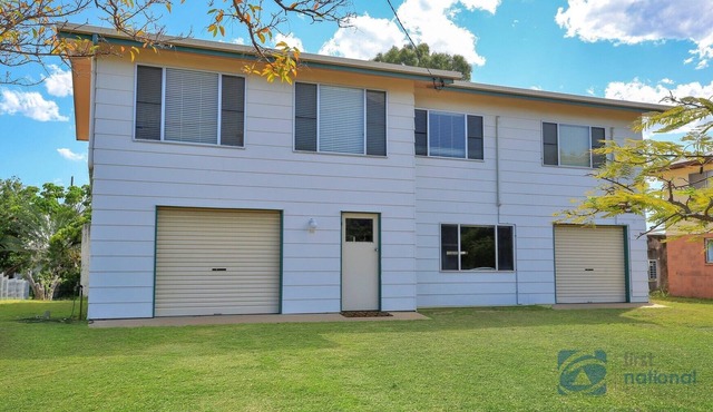 Beach House Escape! Highset holiday Home one street from the Beach.