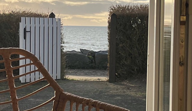 Beach house for an iodized vacation. "The Bastille