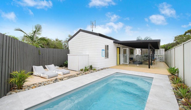 Beach House in Crescent Head – 500m to beach