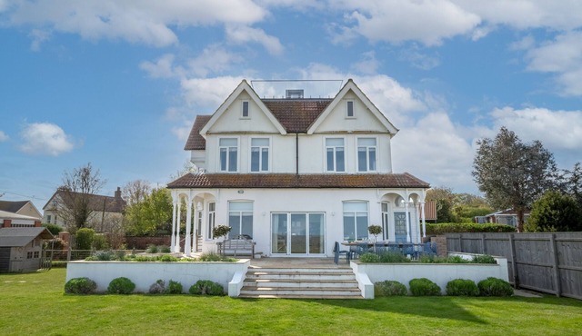 Beach House - Kessingland