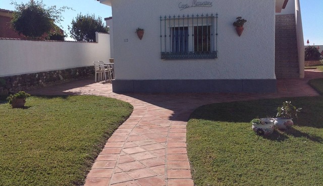 Beach house m. Garden, Marbella