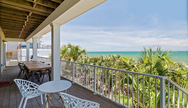Beach House Mansion- Private Beach Walk Over