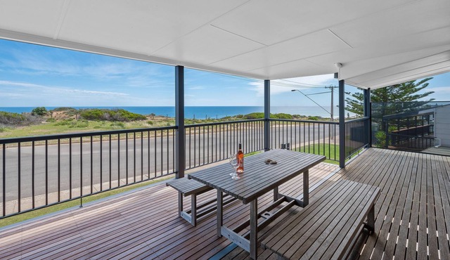 Beach House@Moana - Large Family Beach House with Sea Views ~ C21