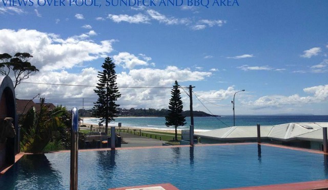 Beach House Mollymook