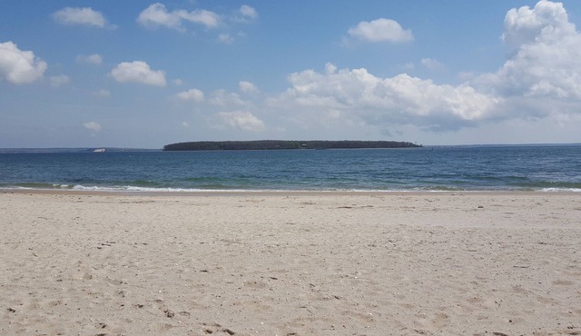 Beach House New Suffolk Amazing Location!