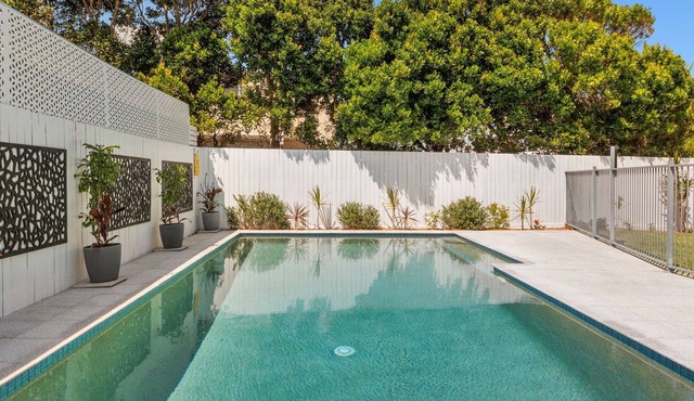Beach House On Ebony - Casuarina