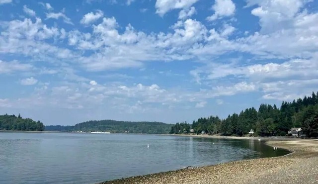 Beach house on Hammersley Inlet