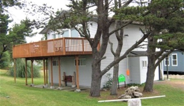 Beach House on the Dunes Trail to the Beach