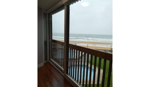 Beach House * & Parking