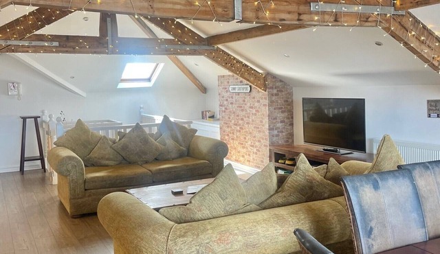 Beach House - Penthouse Apartment