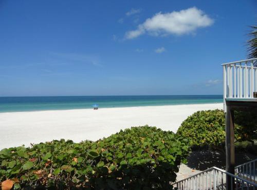 Beach House Resort 9