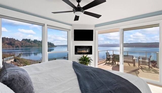 Beach house w/Kayaks & Game Room!