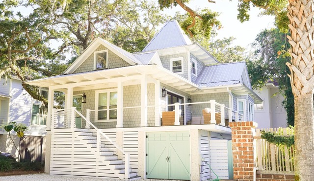 Beach House with Pool Steps from beach and pier!
