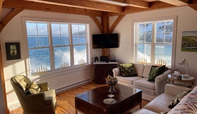 Beach House with Panoramic Ocean View