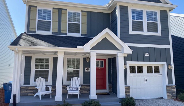 Beach inspired vacation home with new pool, hot tub & pool house for our guests!