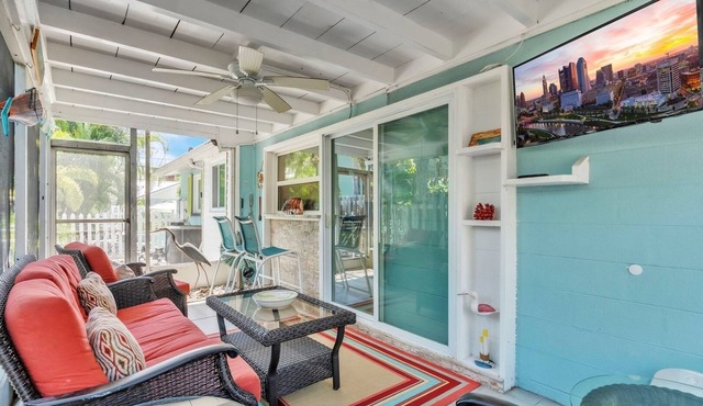 Beach N Bay 2 Bedroom Villa by RedAwning