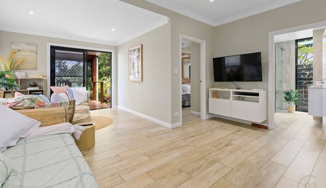 "Beach Oasis" - Clontarf Q 4019