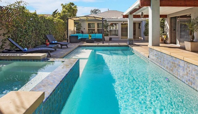 Beach Oasis - Heated Pool - Music Studio - Golf