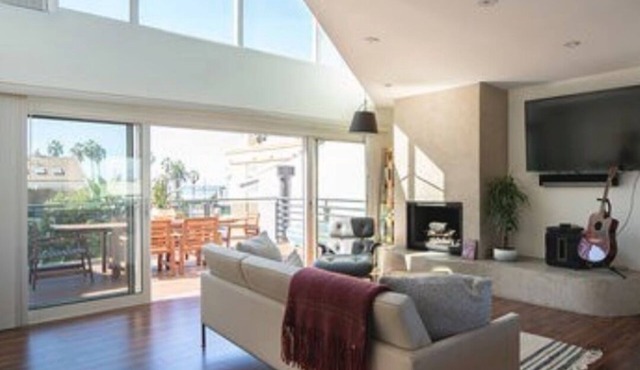 Beach Penthouse Loft with Roof Top Deck!