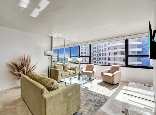 Beach Resort condo 921