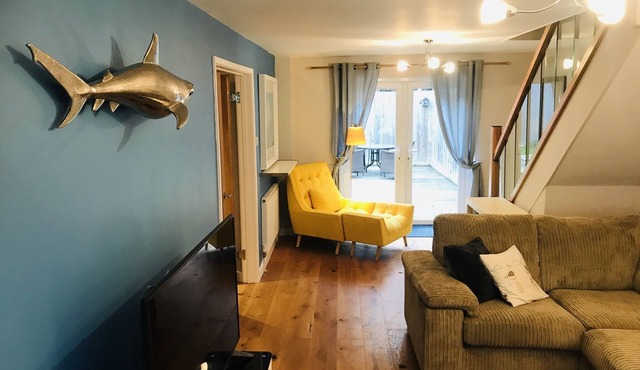 Beach Retreat Near Coastal Paths and Access to Charlestown & Carlyon Bay