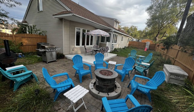 Beach Retreat with Free Play Game Room. 9 Beds