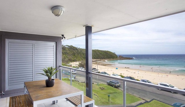 Beach Road - Beach front Mollymook