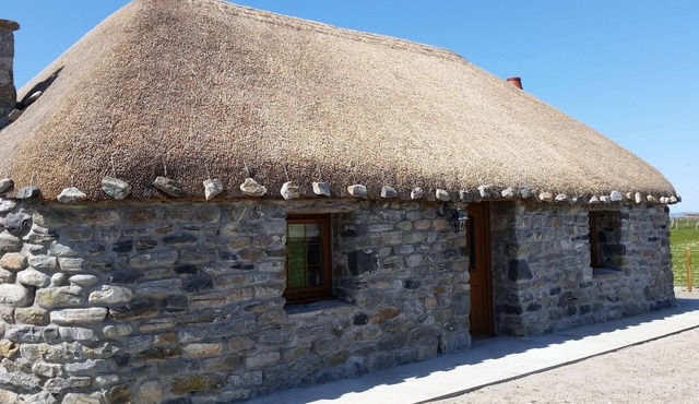 Beach side cottage steeped in family history, pet friendly, sleeps 4.