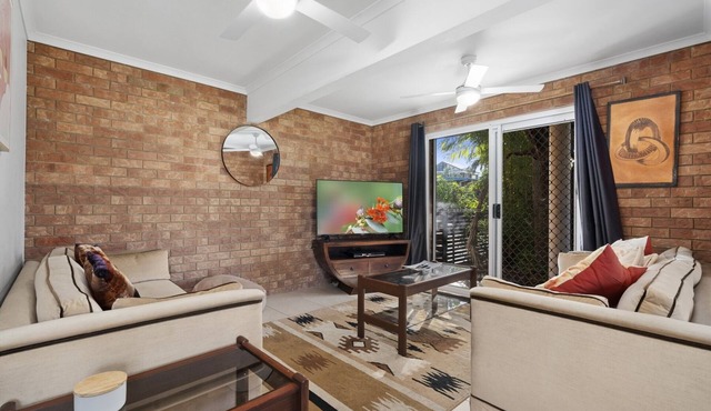 Beach Side Pet Friendly Hideaway