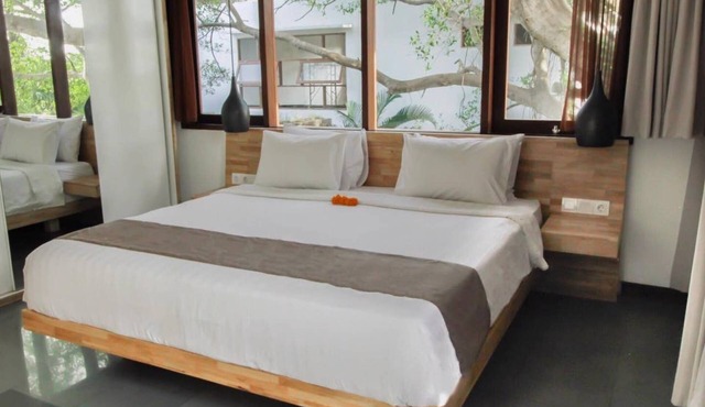 Beach Side Villa at Cemagi - Surf Side