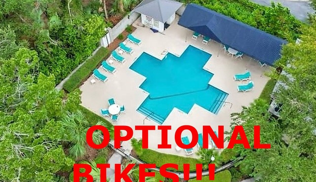 Beach Square 3 –optional BIKES – Walk 2 Redfern Village, shops, and restaurants!