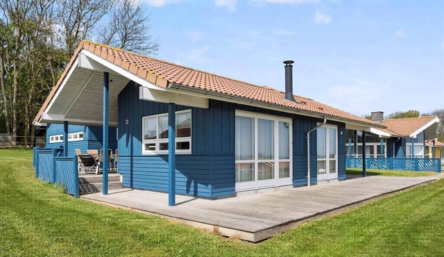 Beach, starry sky and peace by the water