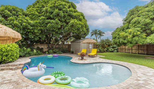 Beach-Style Pool Family Stay Near Airport