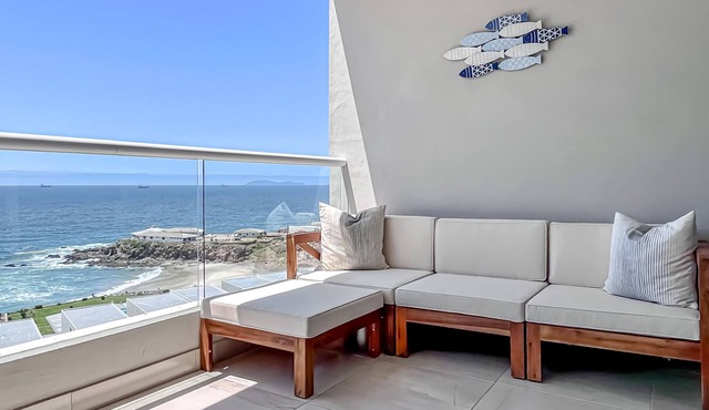 Beach&Sun-JollaExcellence-IndoorPool&BeachAccess