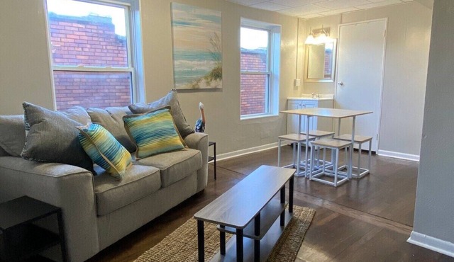 Beach themed, newly renovated 1 bedroom apartment