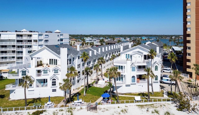 Beach Townhouse with Outdoor Pool
