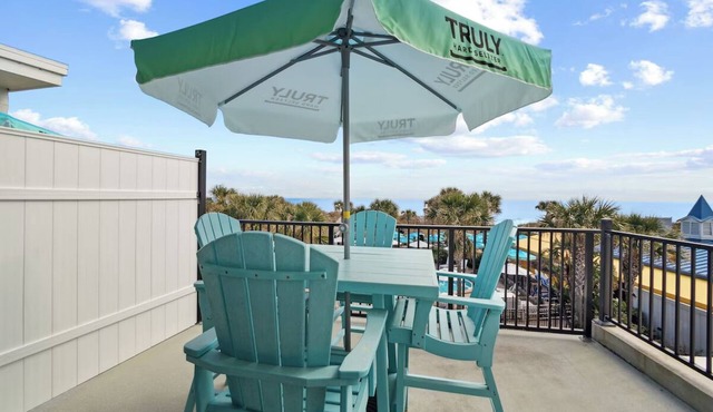 Beach Vacation Awaits! Relaxing Ocean View Suite with Pool & Pet Friendly