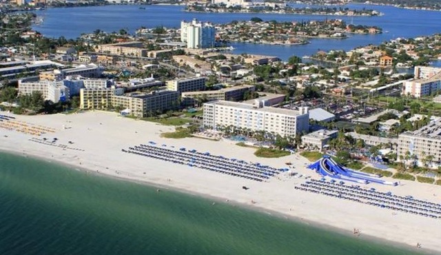 BEACH VACAY! 2 TROPICAL UNITS, POOL, WATER SLIDES!