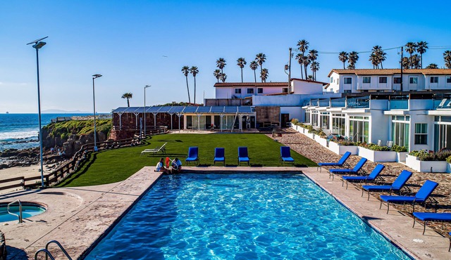 Beach-view dog-friendly villa with private patio, outdoor pool, streaming, AC